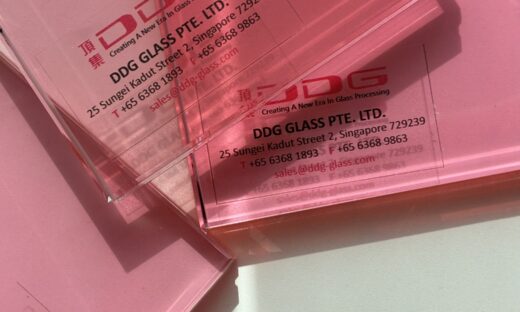 ピンクのヴァンシーバガラス